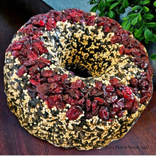 Porch Nook | Birdseed Bundt Cake Wreath with Dried Fruit